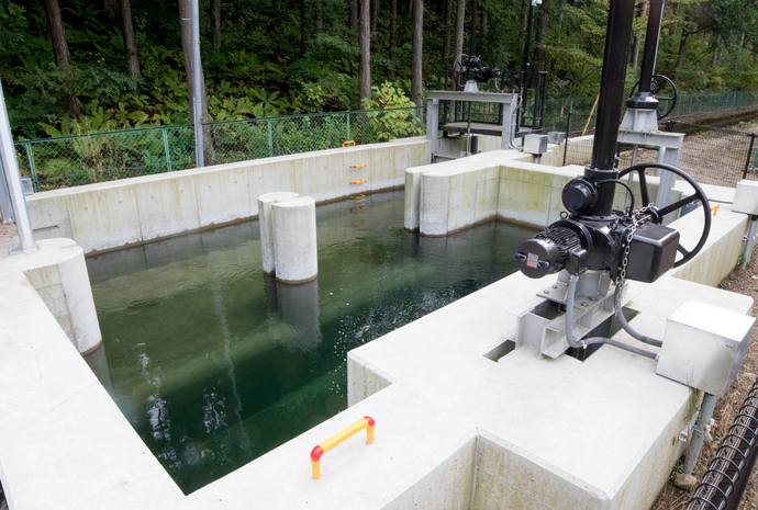 平川小水力発電所　分水槽