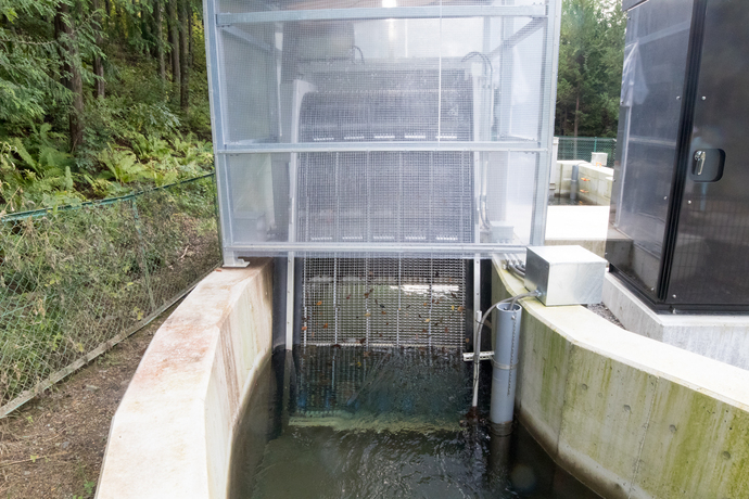 平川小水力発電所　除塵機