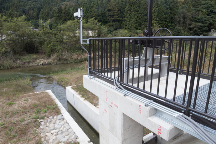 平川小水力発電所　放水路