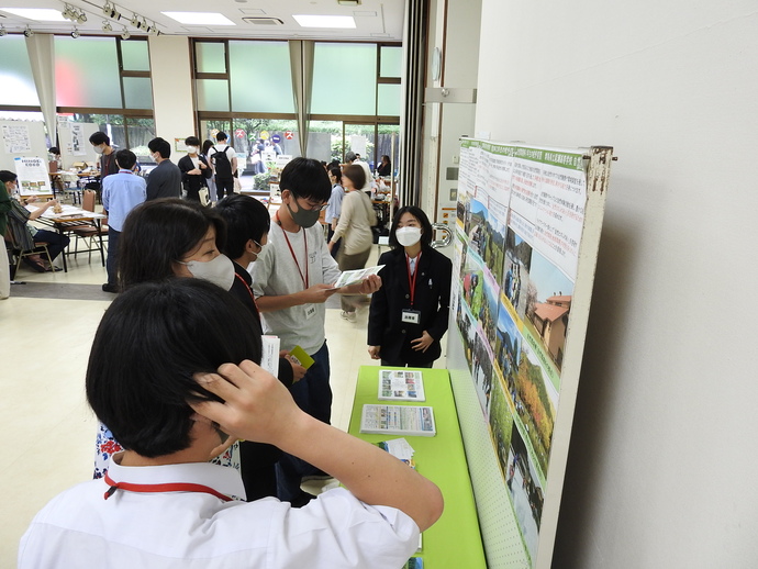 尾瀬高校生徒によるパネル展示